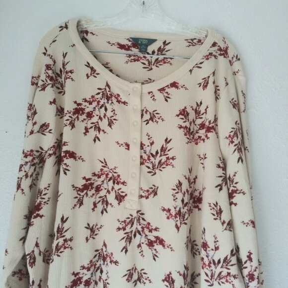 Terra & Sky women's size 4X cream and burgundy floral Waffle Henley Top - Picture 2 of 16